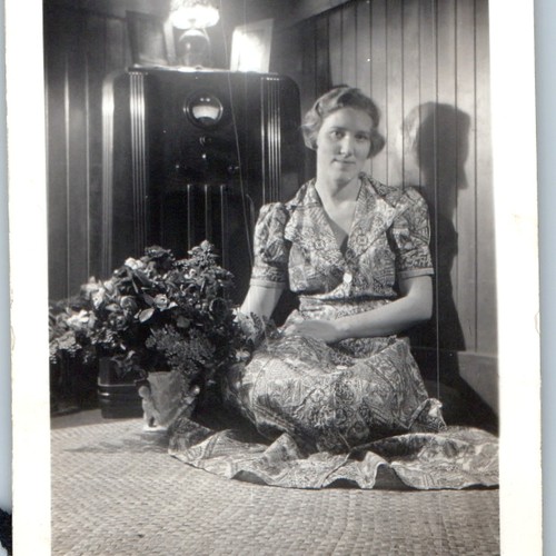 C1930s woman seated floor - woman,