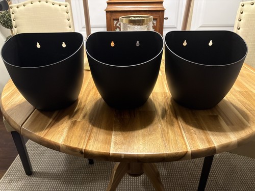 Set black wall - set, balcony