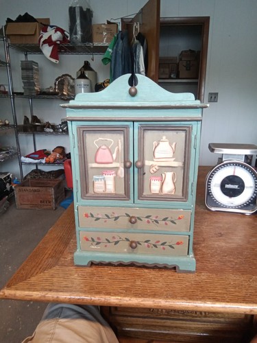 Vintage wooden hutch cupboard - wooden,