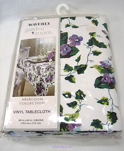 Sweet violet vinyl tablecloth - sweet,