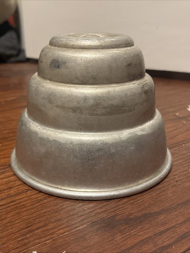 Interesting vintage aluminum - vintage,