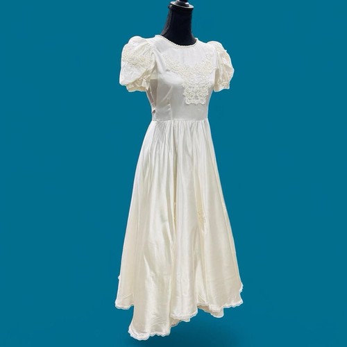 Vintage 90s little lucy - lucy, white