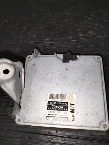 Oem toyota chaser mark - 96-01,
