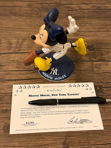 Danbury mint minnie mouse - danbury,