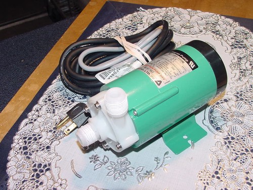 Iwaki magnetic pump - magnetic,