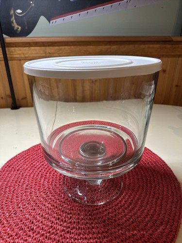 Pampered chef glass trifle - pampered,