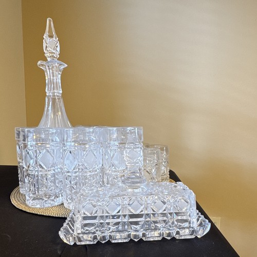 Unmarked cut lead crystal - unmarked,