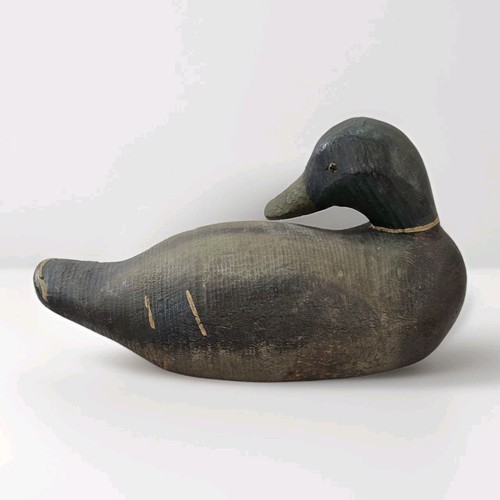 Preening duck decoy folk - folk, art