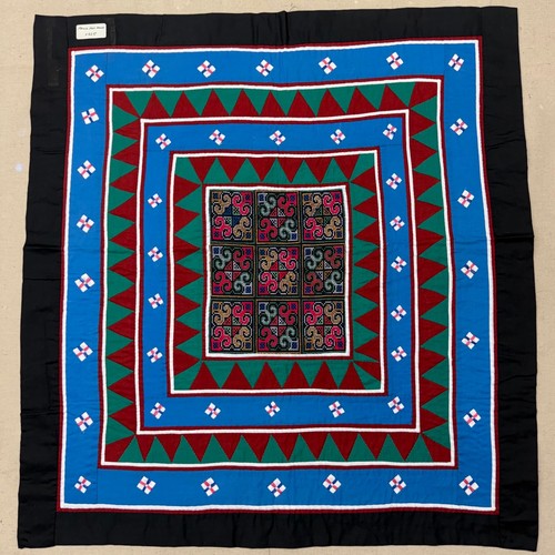Vintage hmong paj ntaub story - ntaub,
