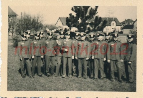 Photo ww2 estate radio - photo,,
