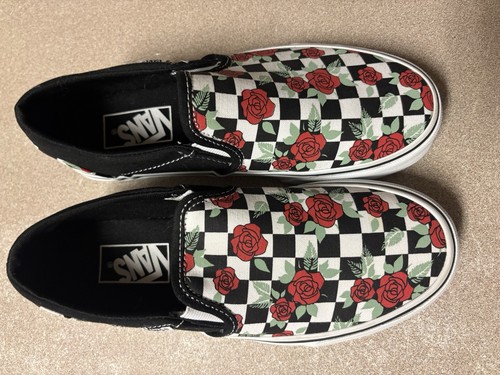 Women vans shoes size 6 - women’s,