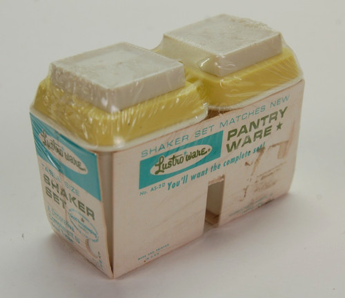 Vtg lustro ware - salt, pepper
