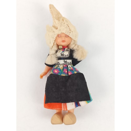 Vintage dutch girl doll - dutch,