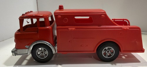 Vintage hubley fire truck - hubley,