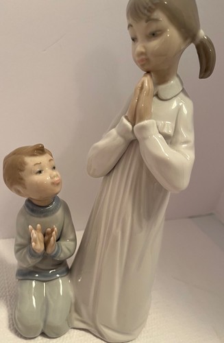 Lladro teaching pray - teaching, to