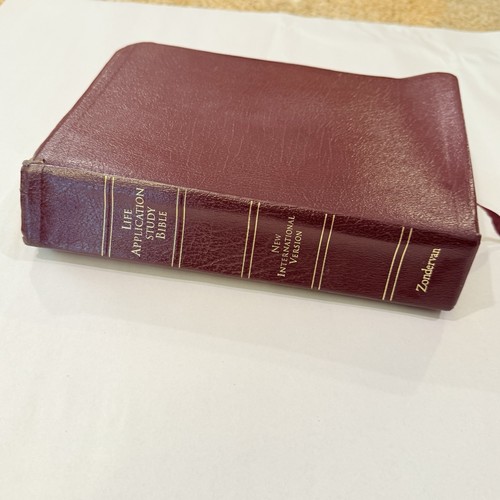 Tyndale life application study - tyndale,