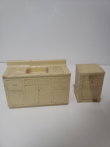Strombecker kitchen cabinets - kitchen,