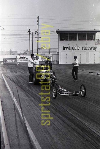 Front engine dragster - front,