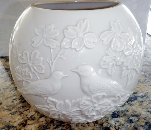 Lenox four seasons vase - four,