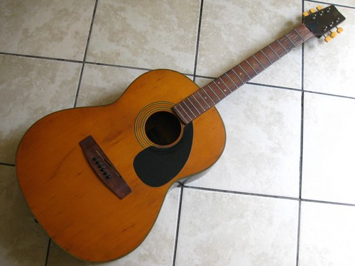Vintage late yamaha f - yamaha, f-75