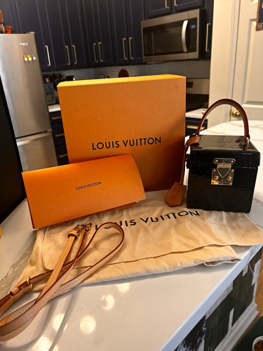 Louis vuitton black patent - black,