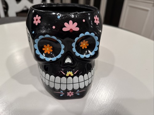 Black skull candy - skull,