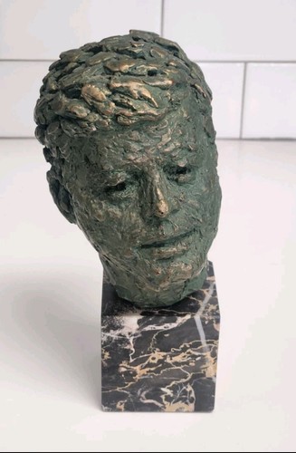 John kennedy bust sculpture - f,