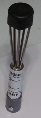 Garden bed soil aerator - bed,