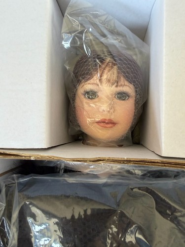 Danbury mint annabelle limited - mint,