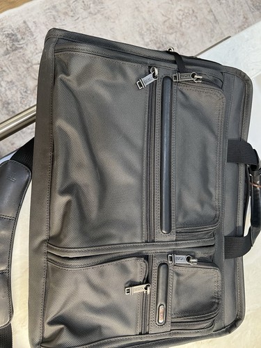 Nwt tumi alpha 26114gyop - tumi,