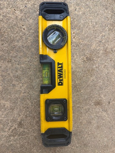 Dewalt torpedo level - 9, in.