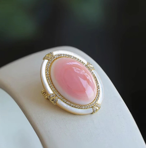 Charming 27mm pink conch - 34*27mm,