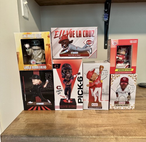 Reds bobble head - bobble,
