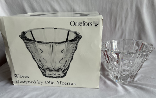 Orrefors waves lead crystal - 5",