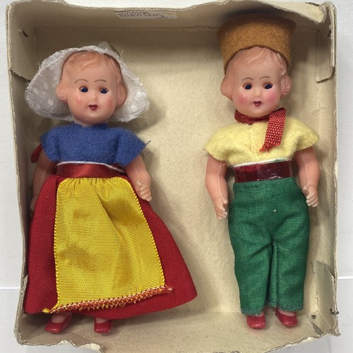 Vtg dutch doll set - vtg,
