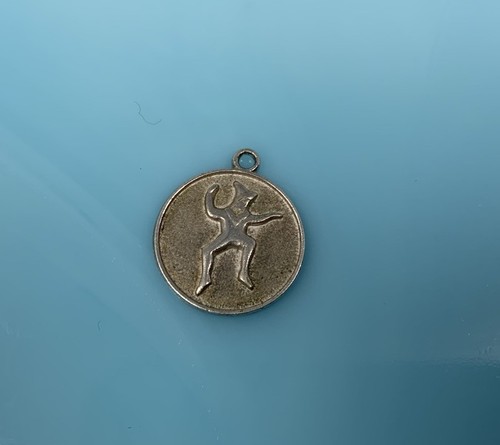 Vintage sterling silver round - silver,