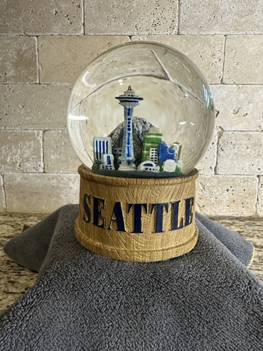 City souvenirs seattle - city-souvenirs, snow