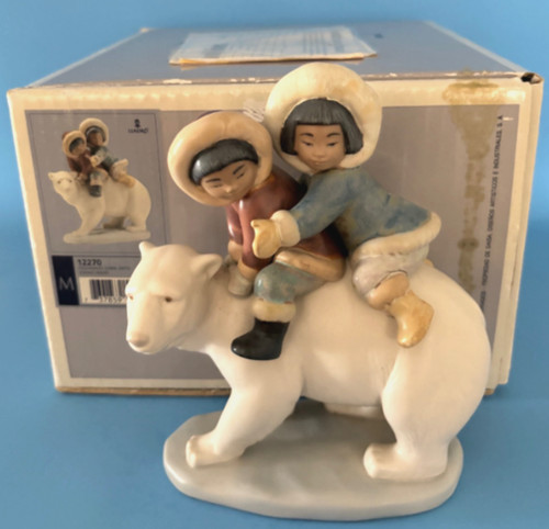 Lladro 2270 eskimo - "eskimo, riders"