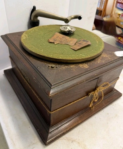 Victor victrola antique - victor,