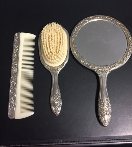 Silver plated vanity - 3,