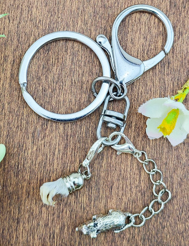 Rat paw keychain - rat,