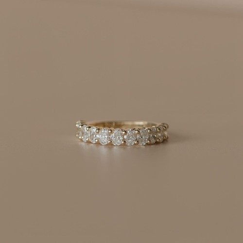 Oval cut moissanite half - oval,