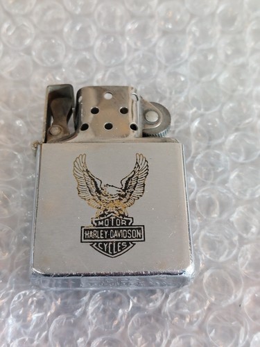 1983 vintage zippo lighter - 1983,