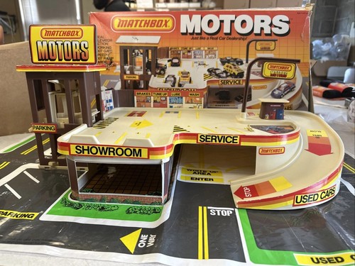 Vtg 1985 matchbox motors car - 1985,