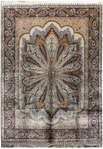 Fascinating silk rug - 6,