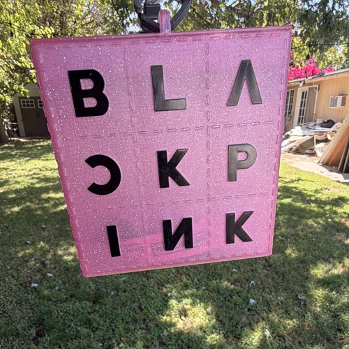 Blackpink pink cube hanging - pink,