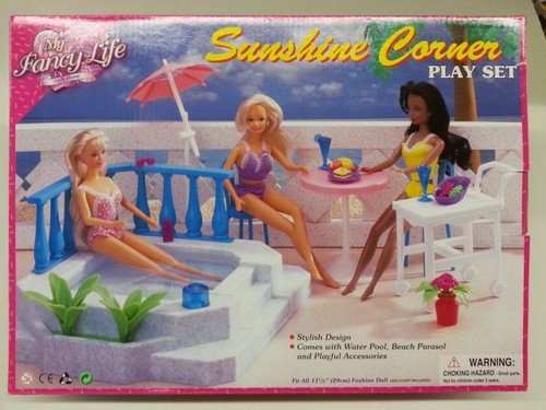 Gloria barbie size doll house - gloria,barbie,