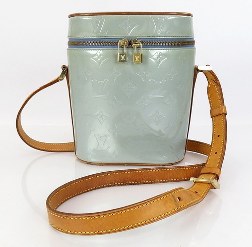 Authentic louis vuitton - authentic,