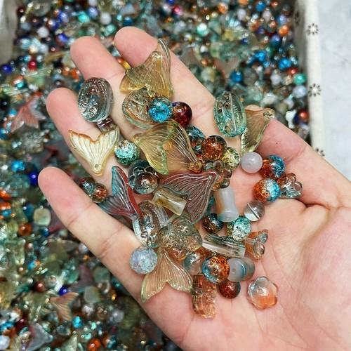 100g glass beads - lot, jewelry