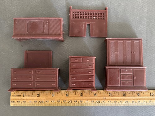 Lot brown plastic mcm - lot,